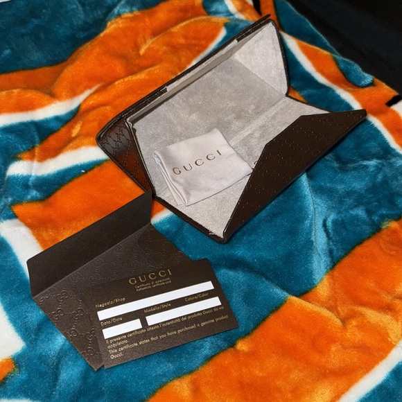 Gucci sunglasses case - Picture 5 of 6